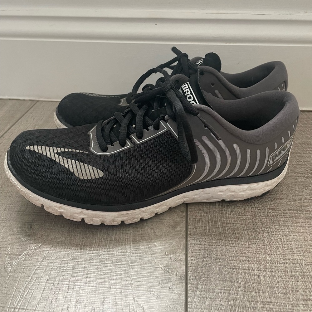 Brooks Pure Flow 6 Running Shoes